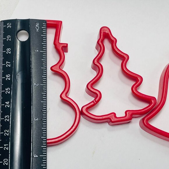 Red Christmas Cookie Cutters Snowman Tree & Bell Shapes Set Of 3  Vintage - Picture 4 of 6